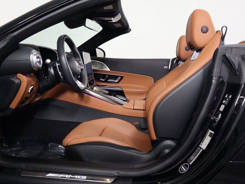 Certified 2022 Mercedes-Benz SL 55 AMG 4MATIC image 6