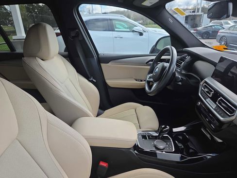 Used 2024 BMW X3 xDrive30i w/ Premium Package image 11