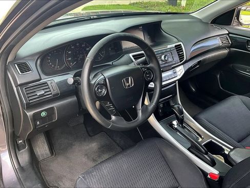Used 2014 Honda Accord Sport image 19