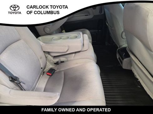 Used 2018 Honda Odyssey EX image 18