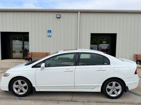 Used 2009 Honda Civic LX-S image 2