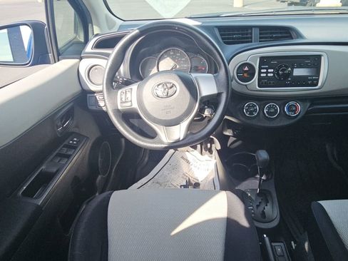 Used 2012 Toyota Yaris LE FWD image 9
