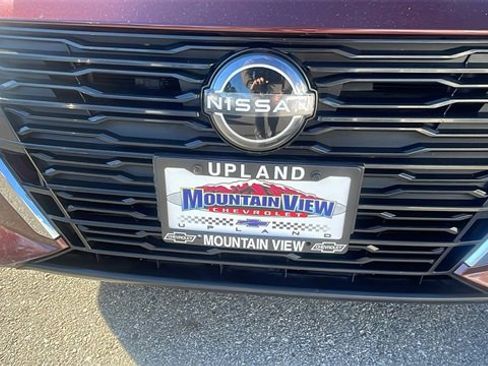 Used 2023 Nissan Altima 2.5 SV image 9