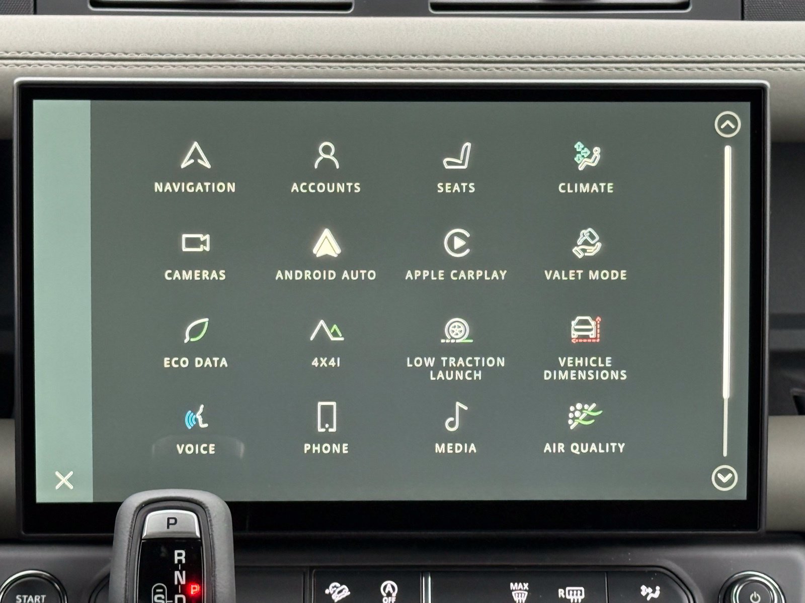 New 2026 Land Rover Defender 110 X-Dynamic SE AWD/4WD image 24