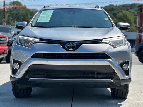 Used 2017 Toyota RAV4 Limited FWD image 2