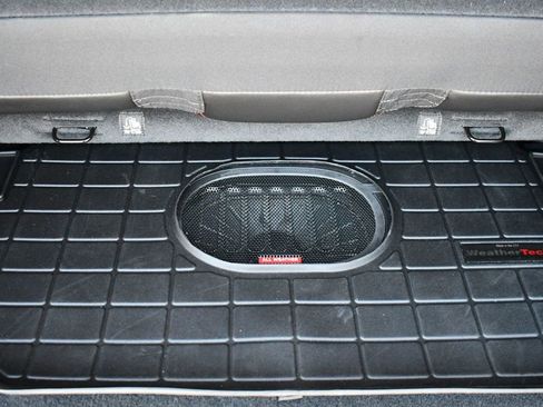 Used 2022 Jeep Wrangler Rubicon w/ Steel Bumper Group image 43