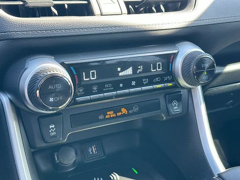 Used 2025 Toyota RAV4 XLE w/ Convenience Package FWD image 15