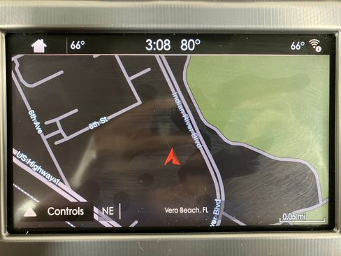 Used 2018 Lincoln MKZ Select w/ Technology Package image 25