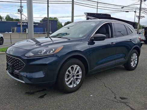 Used 2022 Ford Escape SE w/ Convenience Package AWD/4WD image 1