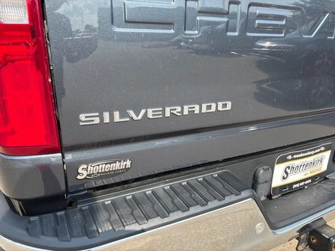 Used 2020 Chevrolet Silverado 2500 LTZ w/ LTZ Plus Package AWD/4WD image 16