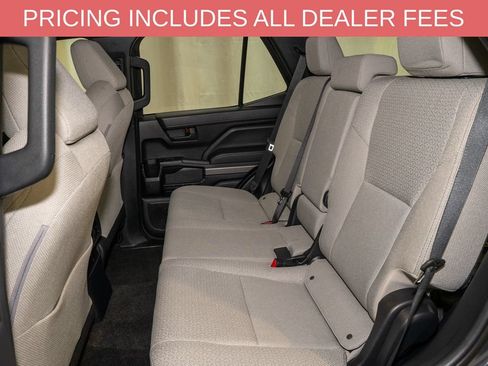 Used 2025 Toyota 4Runner SR5 AWD/4WD image 8