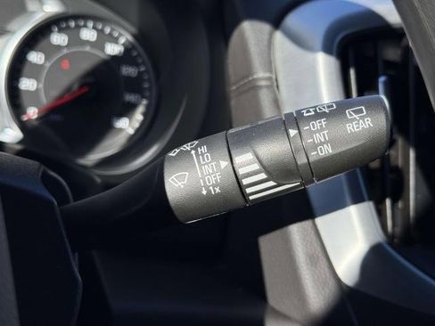 Used 2023 GMC Terrain SLE image 21