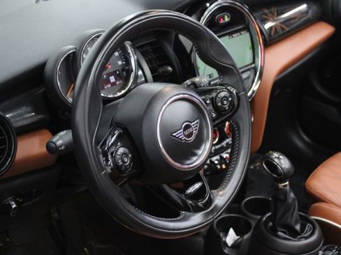 Used 2019 MINI Cooper Convertible FWD image 18