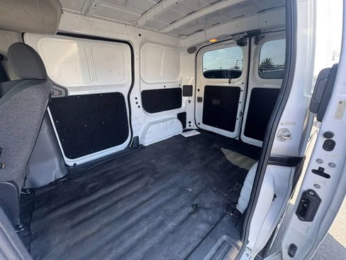 Used 2015 Nissan NV200 SV w/ Back Door Glass Package FWD image 24