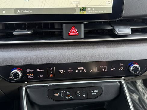 New 2026 Kia Carnival EX FWD image 17