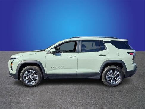 Used 2025 Chevrolet Equinox LT w/ Convenience Package II image 7