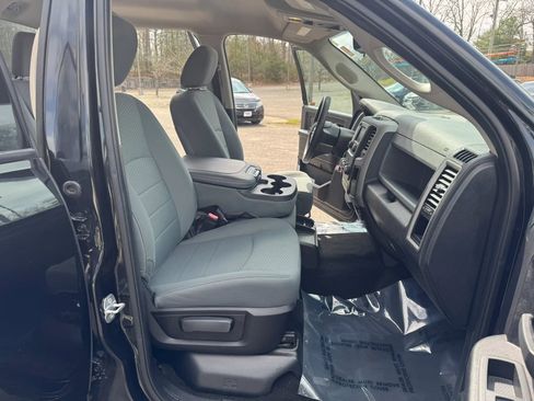 Used 2016 RAM 1500 Express w/ Black Ram 1500 Express Group AWD/4WD image 18