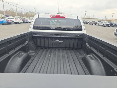 Used 2017 Chevrolet Colorado W/T w/ WT Convenience Package image 10