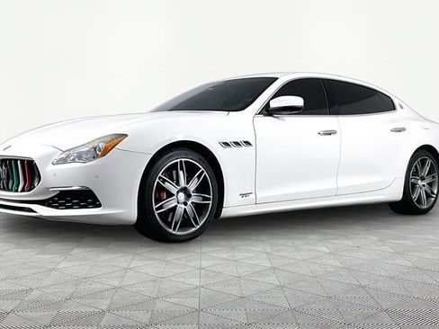 Used 2017 Maserati Quattroporte GTS GranLusso RWD image 1