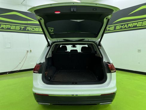 Used 2020 Volkswagen Tiguan SEL AWD/4WD image 9
