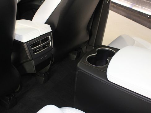 Used 2017 Tesla Model X 100D image 40