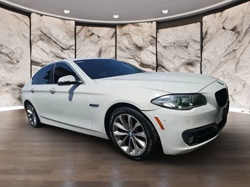 Used 2016 BMW 528i Sedan RWD image 2