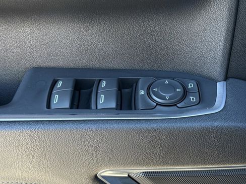Used 2023 Chevrolet Silverado 1500 LT image 15