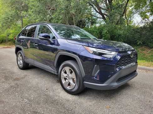 Used 2025 Toyota RAV4 XLE FWD image 1