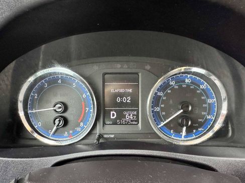 Used 2018 Toyota Corolla LE FWD image 19