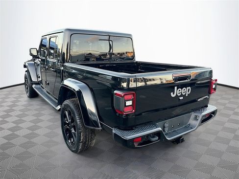 Used 2021 Jeep Gladiator Overland image 8