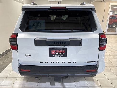 New 2026 Toyota 4Runner 4WD image 3