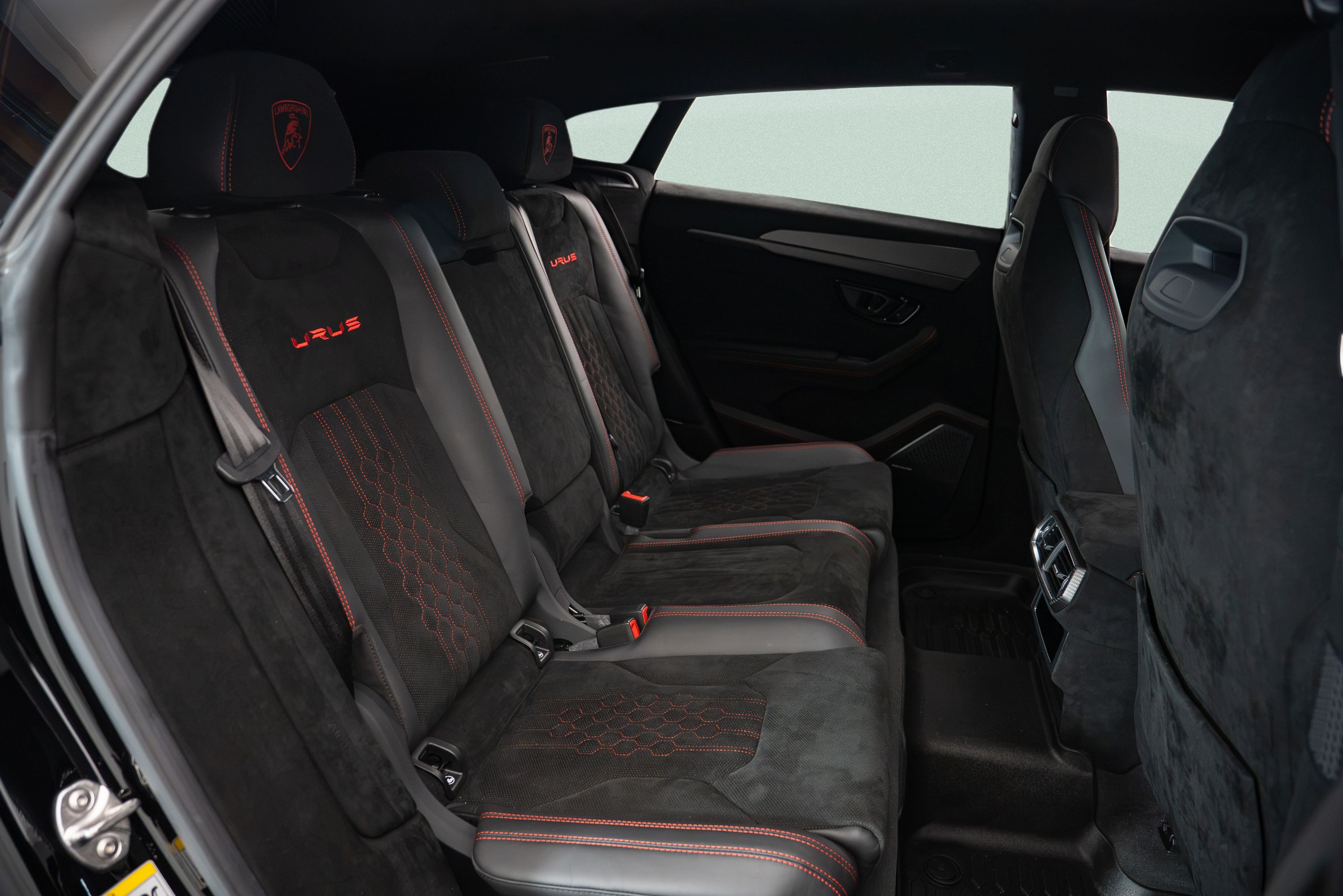 Used 2023 Lamborghini Urus Performante AWD/4WD image 12