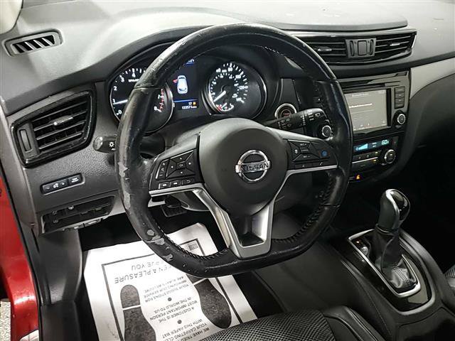 Used 2020 Nissan Rogue Sport SV w/ Technology Package FWD image 6