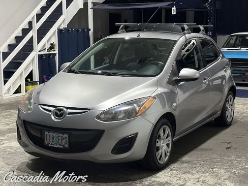 Used 2011 MAZDA MAZDA2 Sport FWD image 5