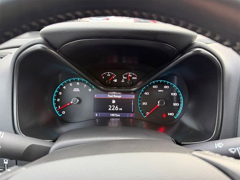 Used 2021 Chevrolet Colorado ZR2 image 16