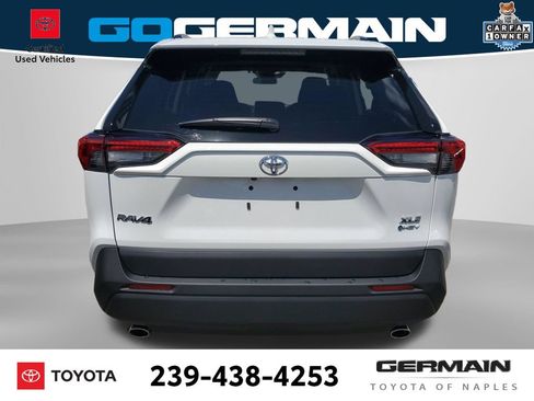 Used 2025 Toyota RAV4 XLE w/ Convenience Package AWD/4WD image 8