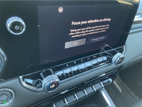 New 2026 GMC Canyon Elevation w/ Convenience Package image 35