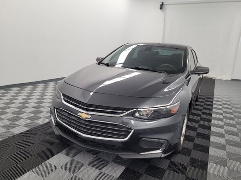 Used 2018 Chevrolet Malibu LS image 15
