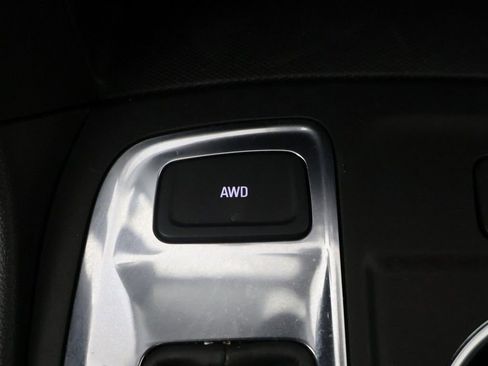 Used 2023 Chevrolet Equinox LT AWD/4WD image 43