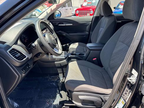 Used 2021 Kia Seltos LX image 13
