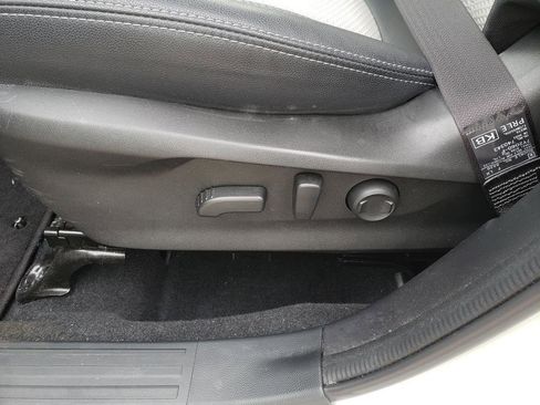 Used 2023 Subaru Forester Premium image 29