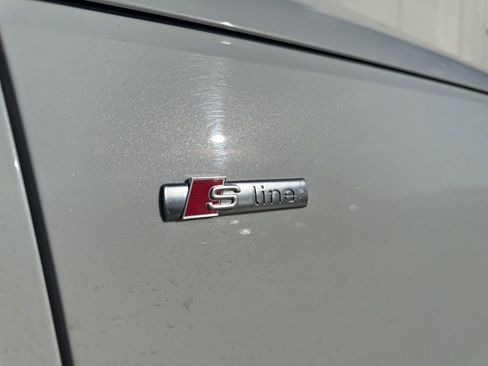 Used 2018 Audi A4 2.0T Premium Plus image 4