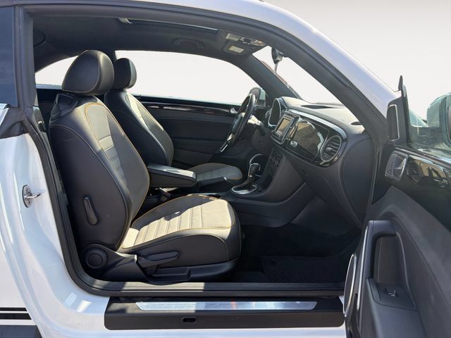 Used 2016 Volkswagen Beetle 1.8T Dune FWD image 15