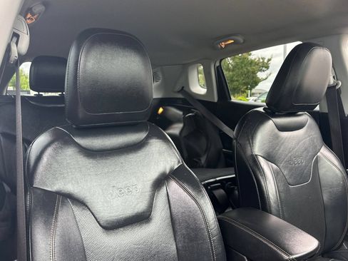 Used 2017 Jeep Compass Limited AWD/4WD image 17