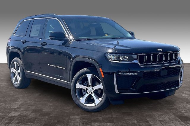 New 2026 Jeep Grand Cherokee Limited AWD/4WD image 2