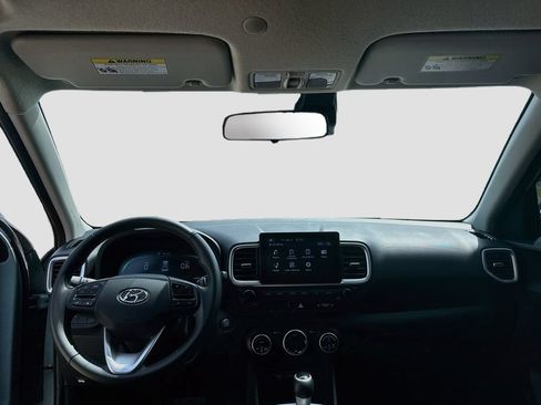 Used 2026 Hyundai Venue SEL FWD image 21