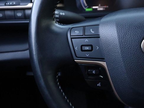 Used 2024 Toyota Crown image 12