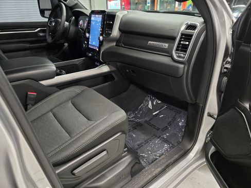 Certified 2025 RAM 1500 Big Horn AWD/4WD image 37