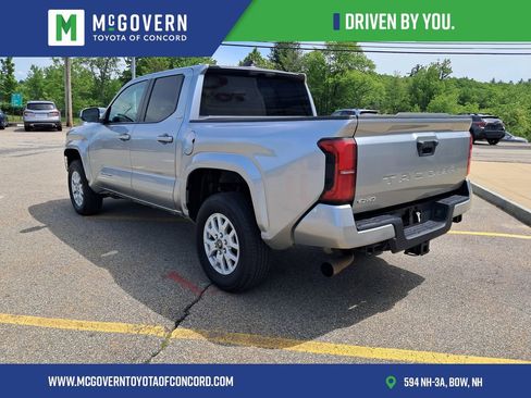 Used 2025 Toyota Tacoma SR5 AWD/4WD image 3