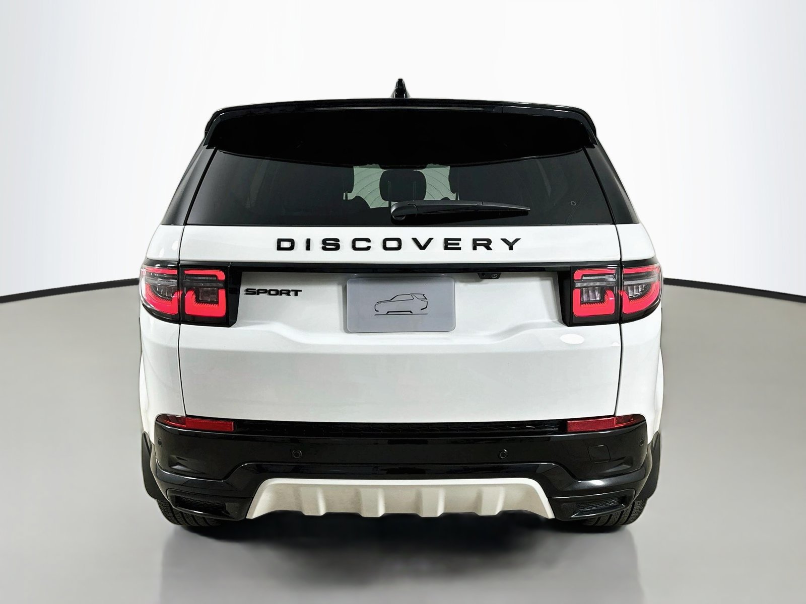 Used 2025 Land Rover Discovery Sport Dynamic SE AWD/4WD image 6